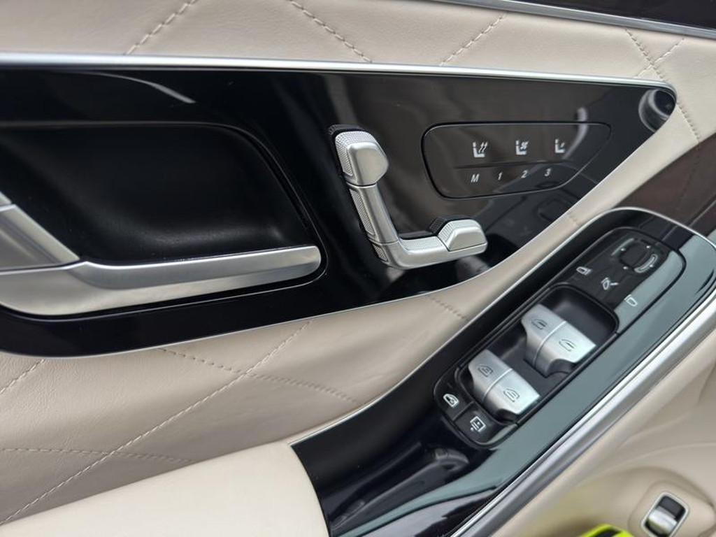 Mercedes-Benz S-Klasse