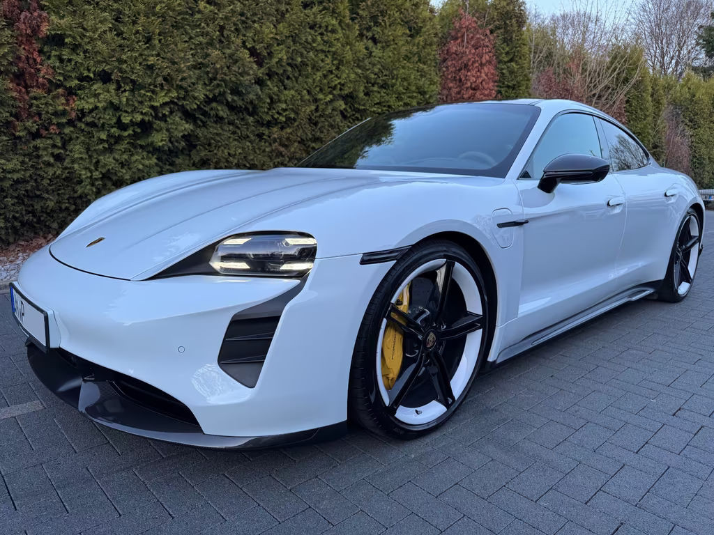 Porsche Taycan Turbo