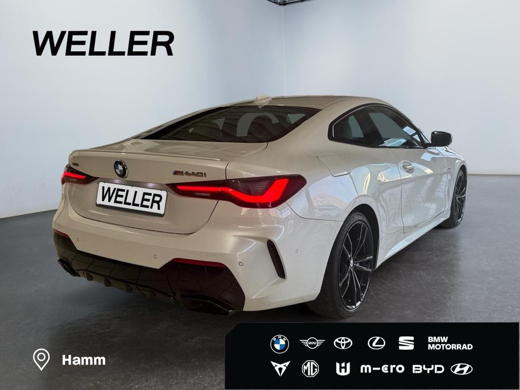 BMW M440