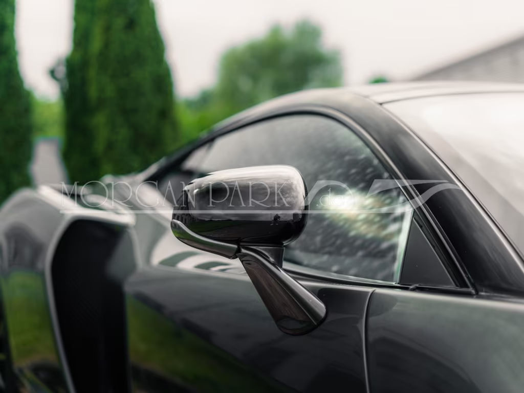McLaren GT