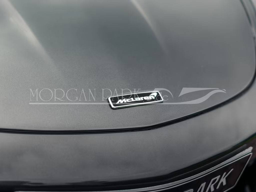 McLaren GT