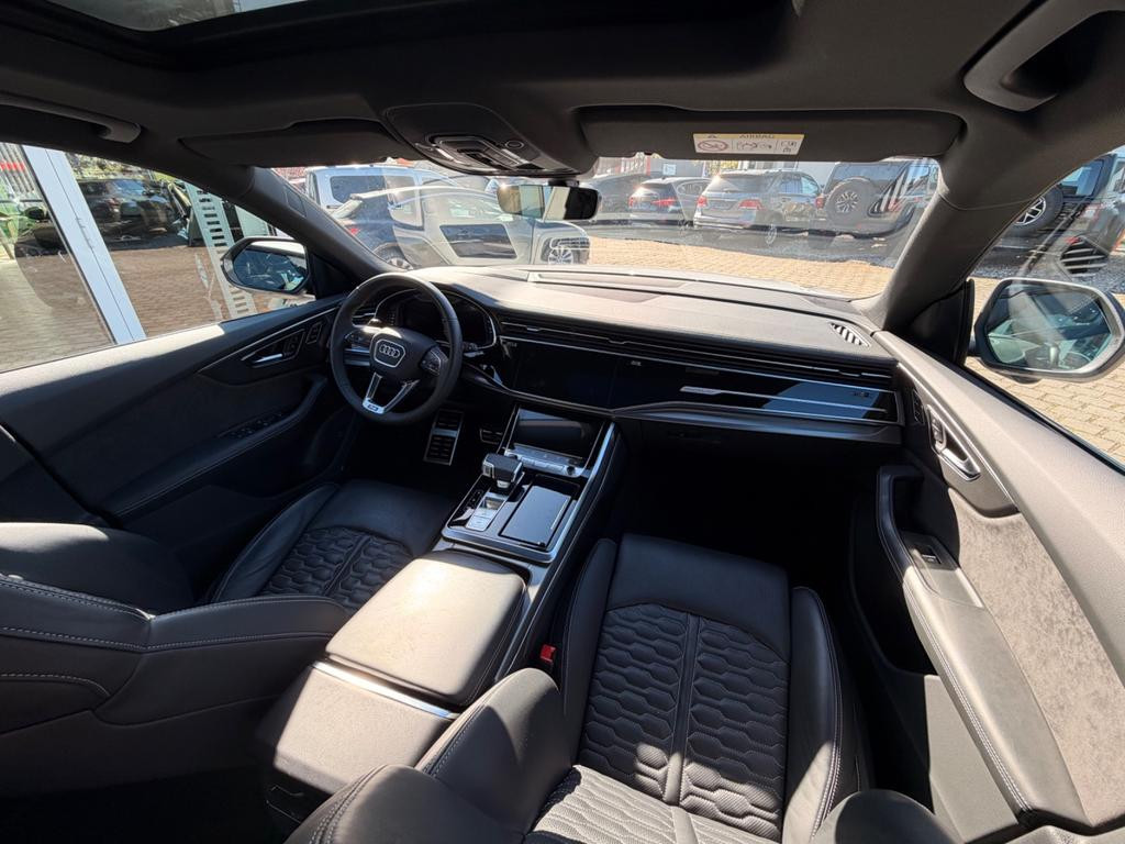 Audi RS Q8