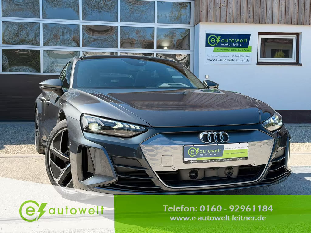 Audi e-tron GT Sports. Plus Assistenzpaket Plus AAS