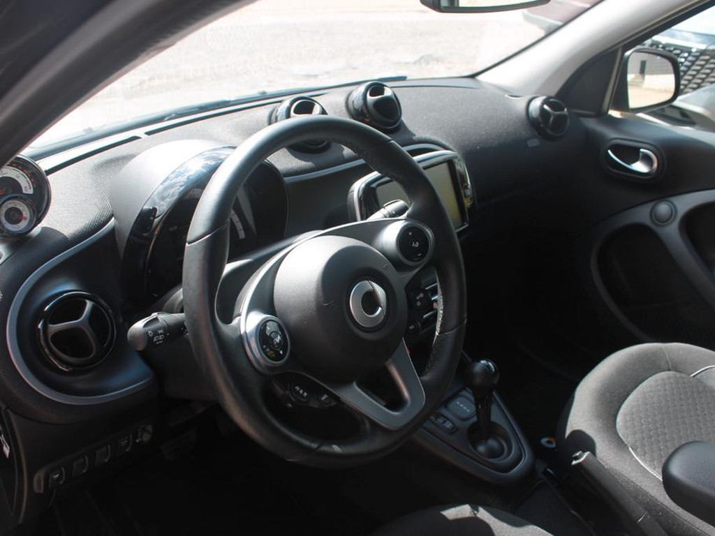 Smart EQ forfour