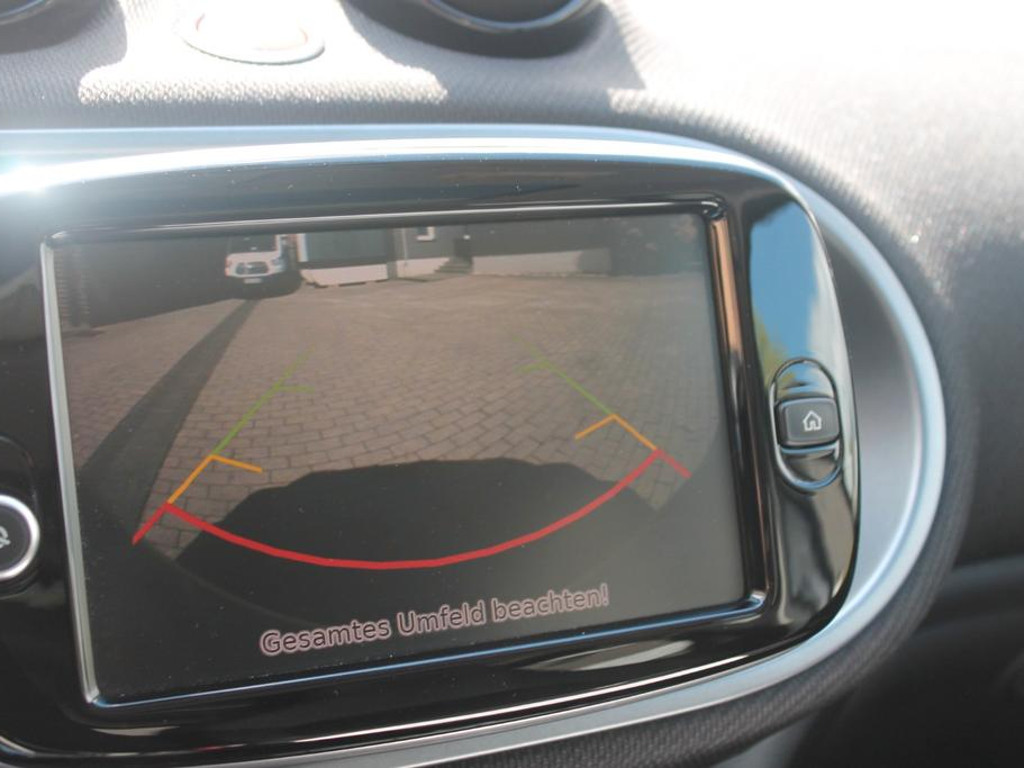 Smart EQ forfour