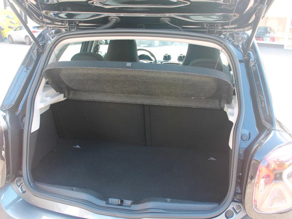 Smart EQ forfour