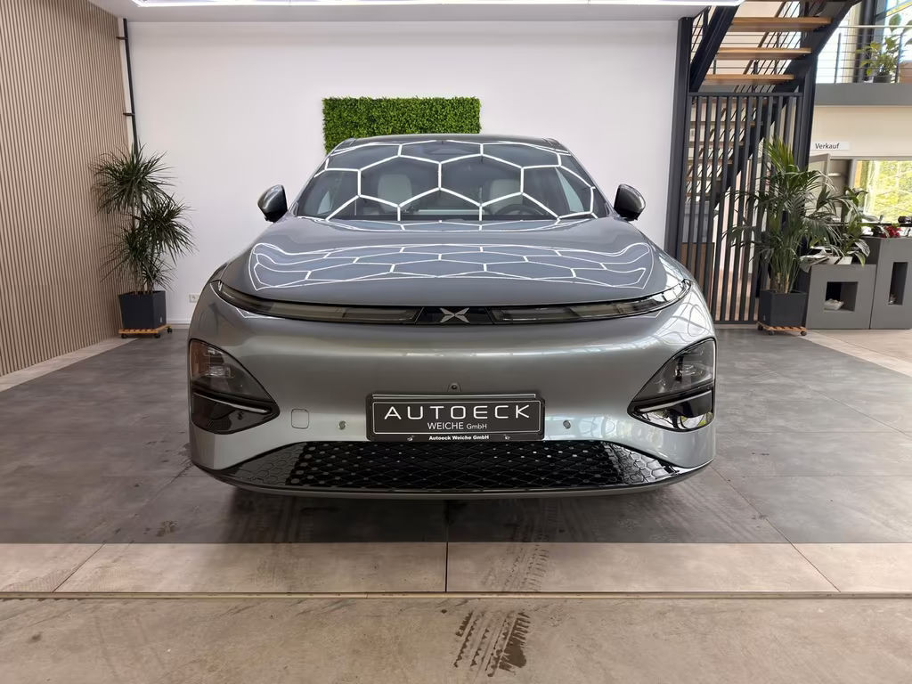 Xpeng G6