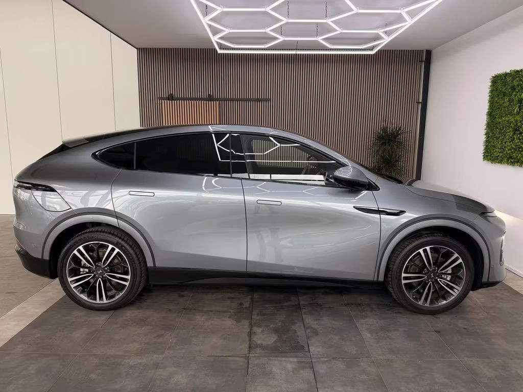 Xpeng G6