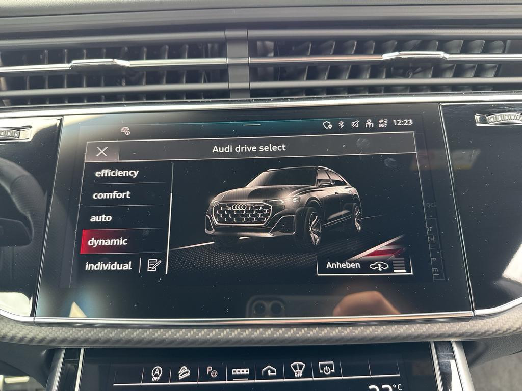 Audi SQ8