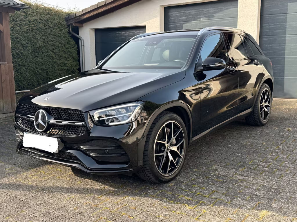 Mercedes-Benz GLC-Klasse GLC 300 4MATIC AMG Line GLC 300 d