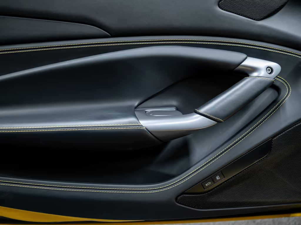 Ferrari F8