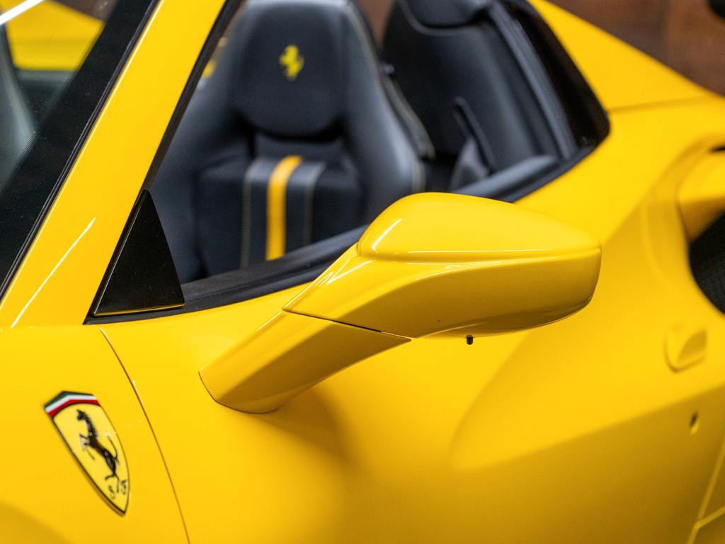 Ferrari F8
