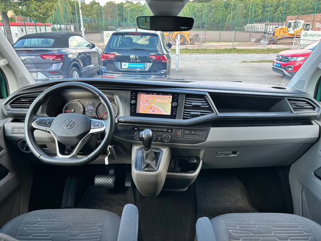 Volkswagen Caravelle