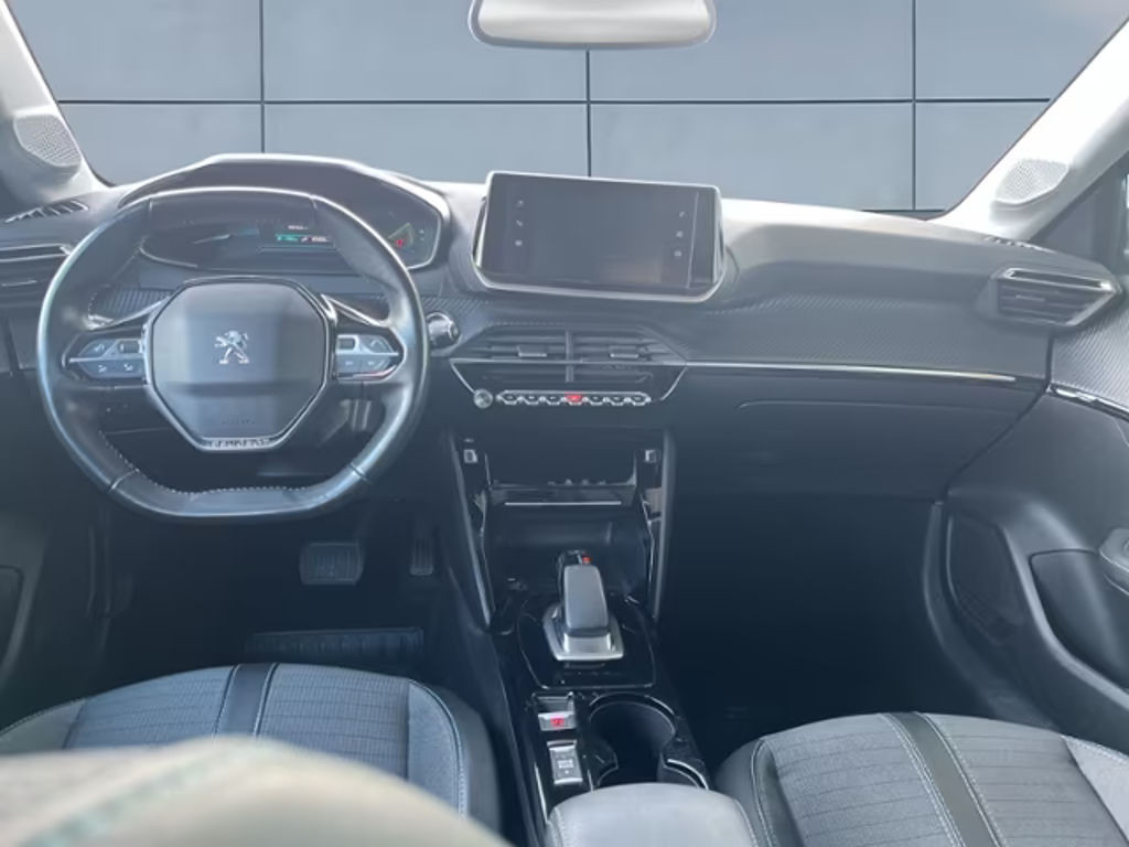 Peugeot e-208