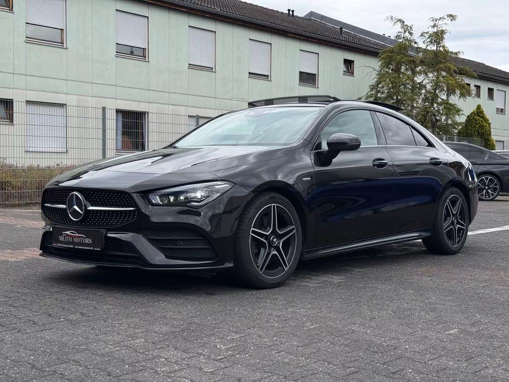 Mercedes-Benz CLA-Klasse CLA 250 AMG Line Sedan