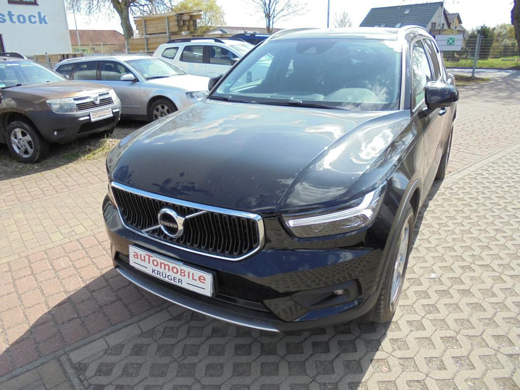 Volvo XC40 Momentum