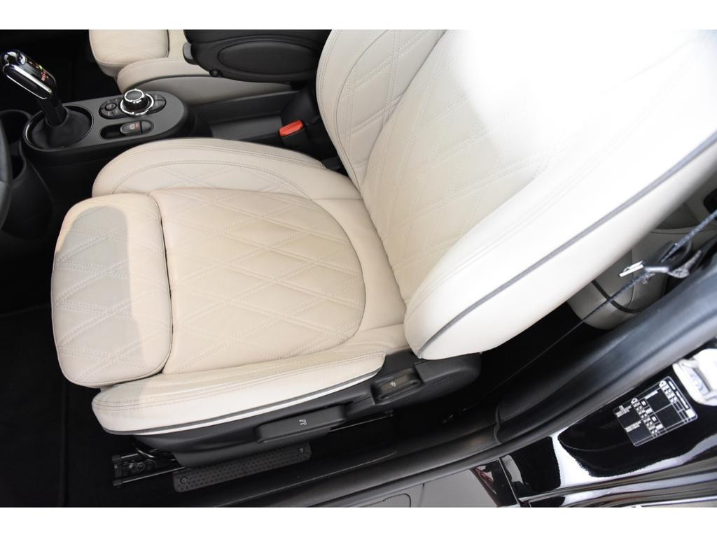 Mini John Cooper Works Cabrio