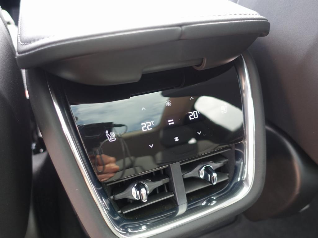 Volvo EX90