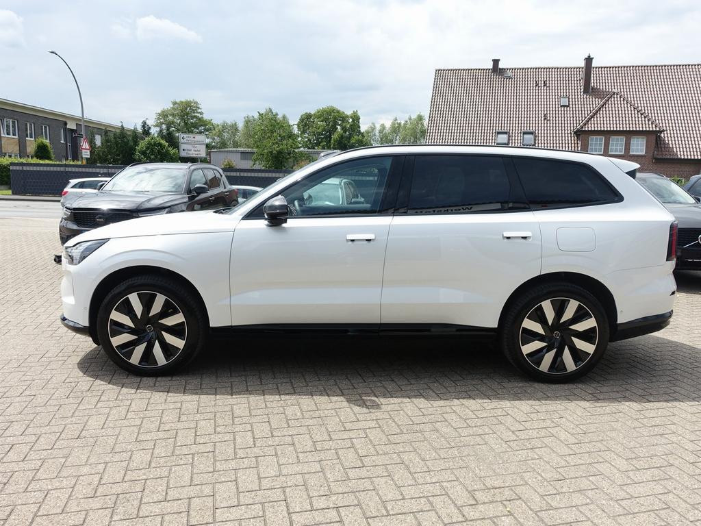 Volvo EX90