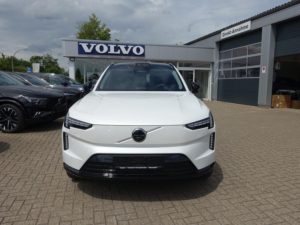 Volvo EX90
