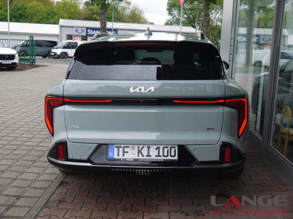 Kia K4