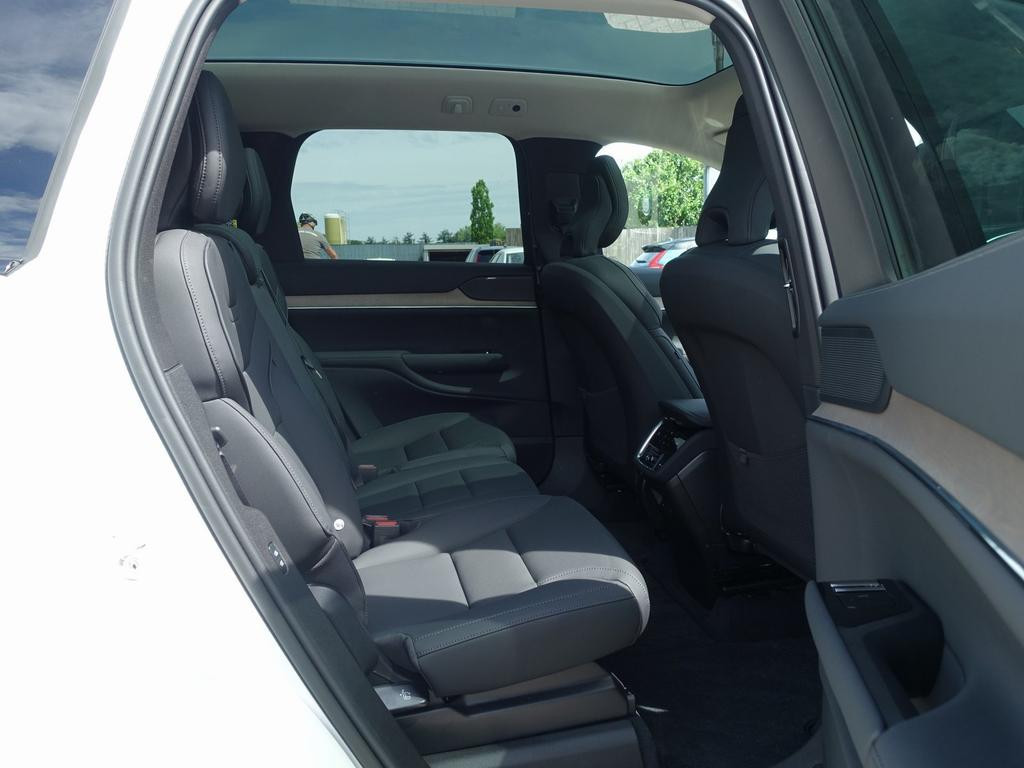 Volvo EX90