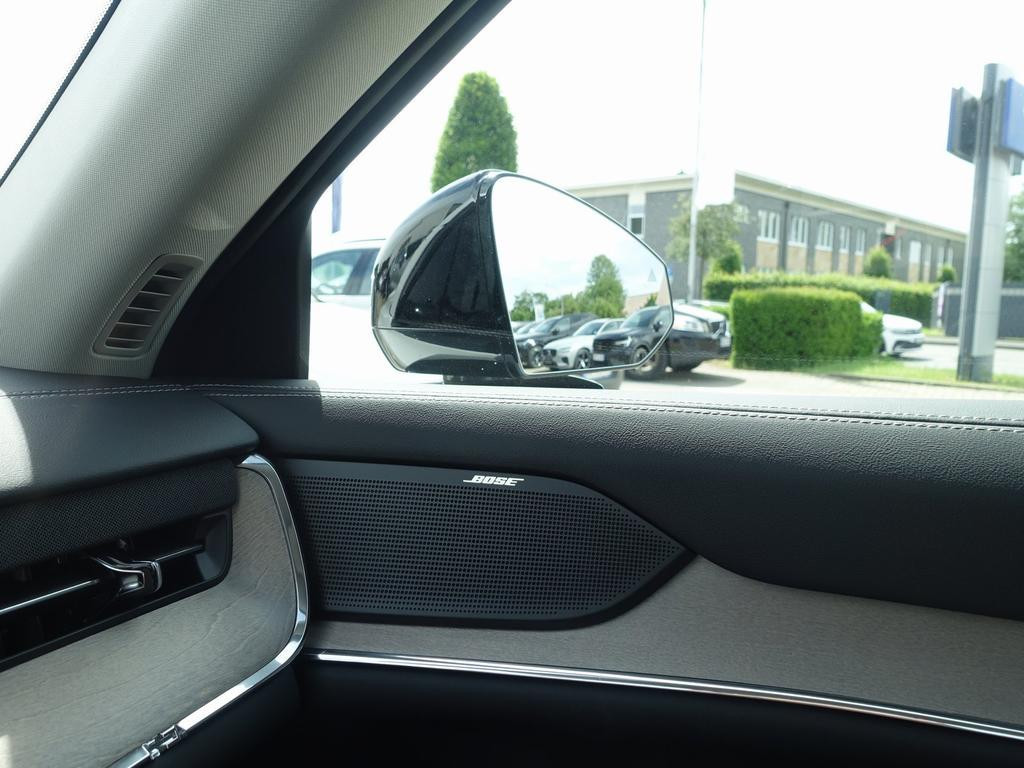 Volvo EX90
