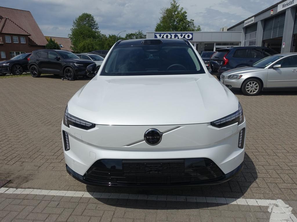 Volvo EX90