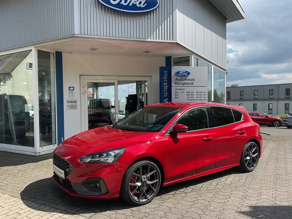 Ford Focus ST Line