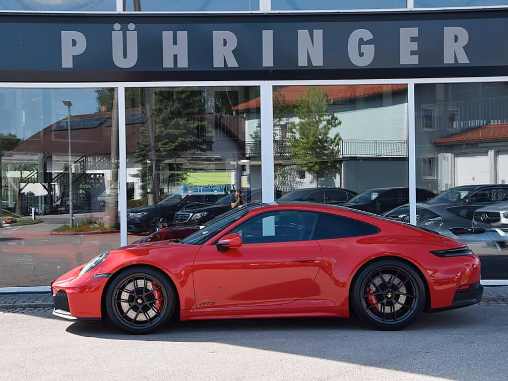 Porsche 911 GTS Turbo 4 Carrera