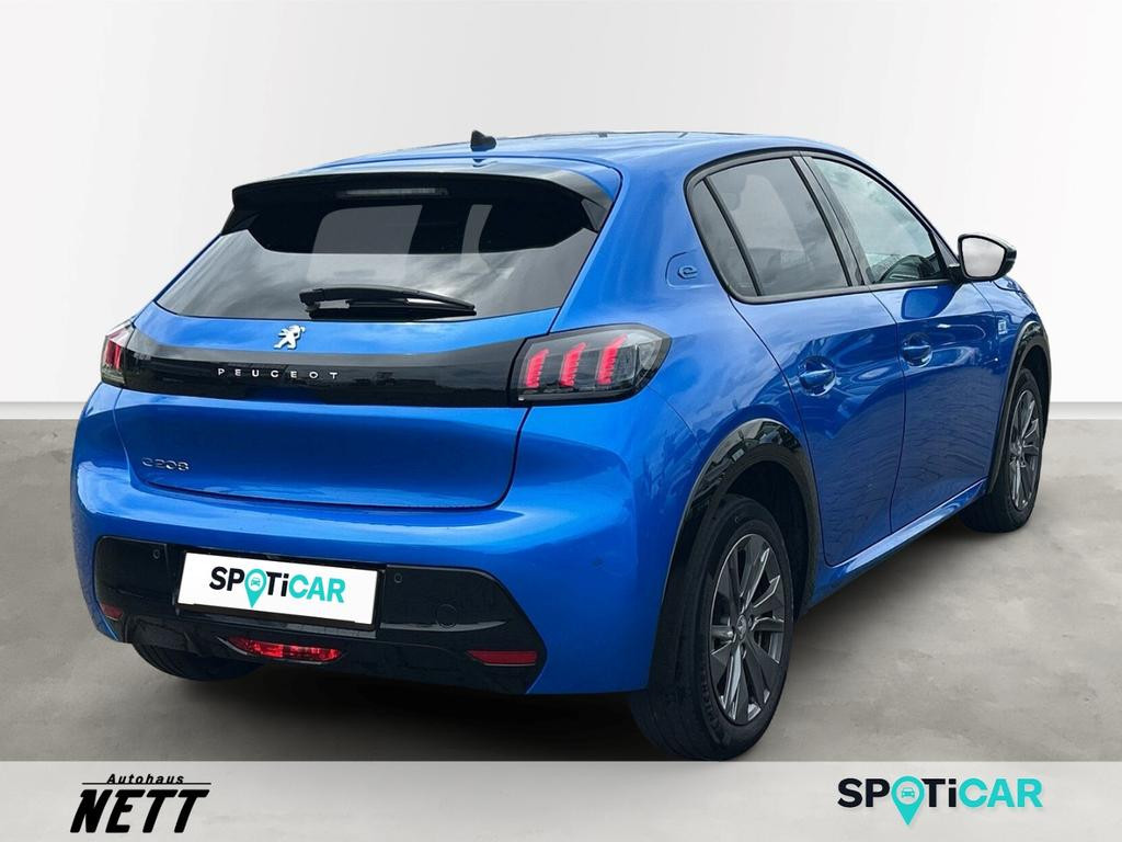 Peugeot e-208