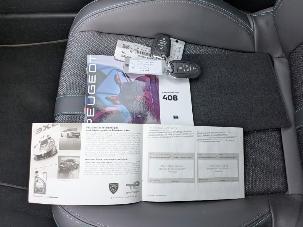 Peugeot 408