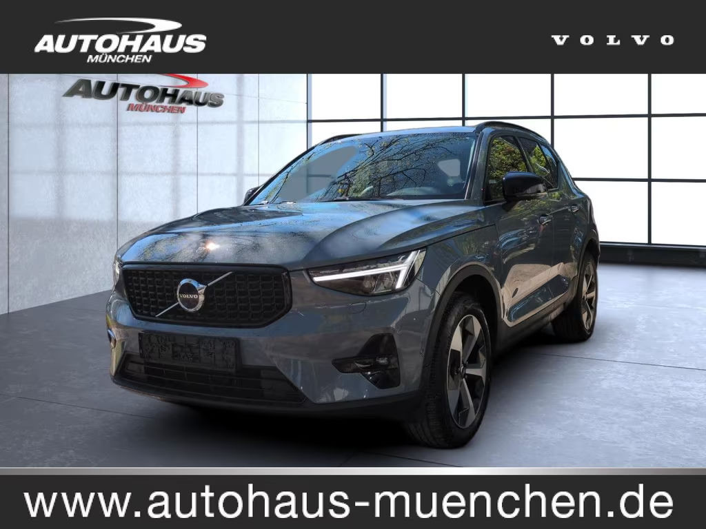 Volvo XC40 Plus Dark