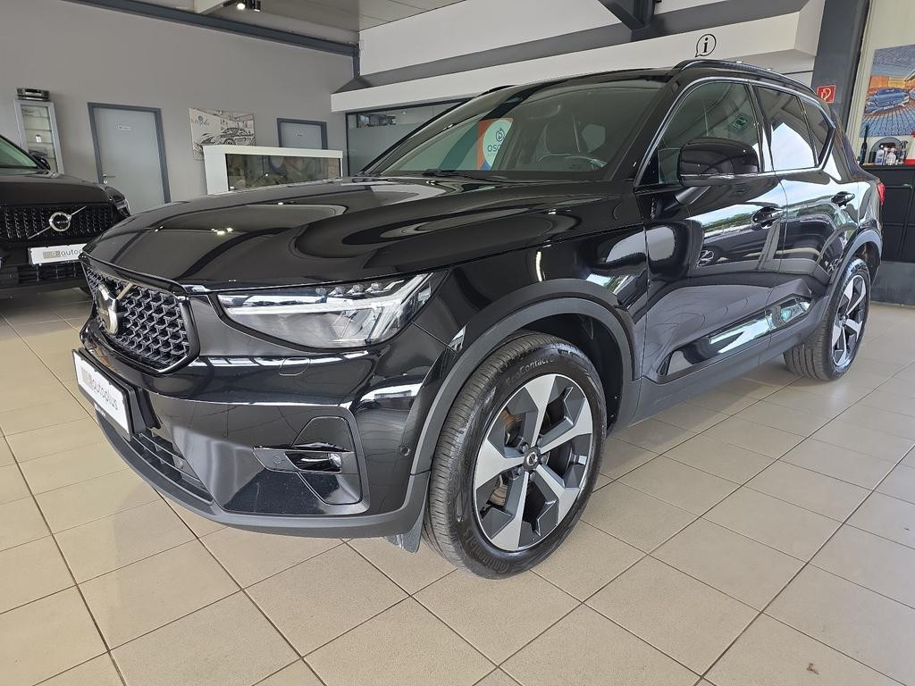 Volvo XC40 AWD Ultimate Dark