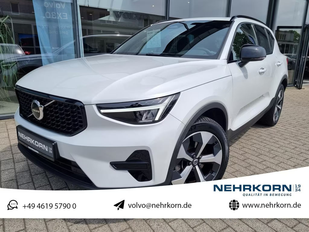 Volvo XC40 Plus Dark