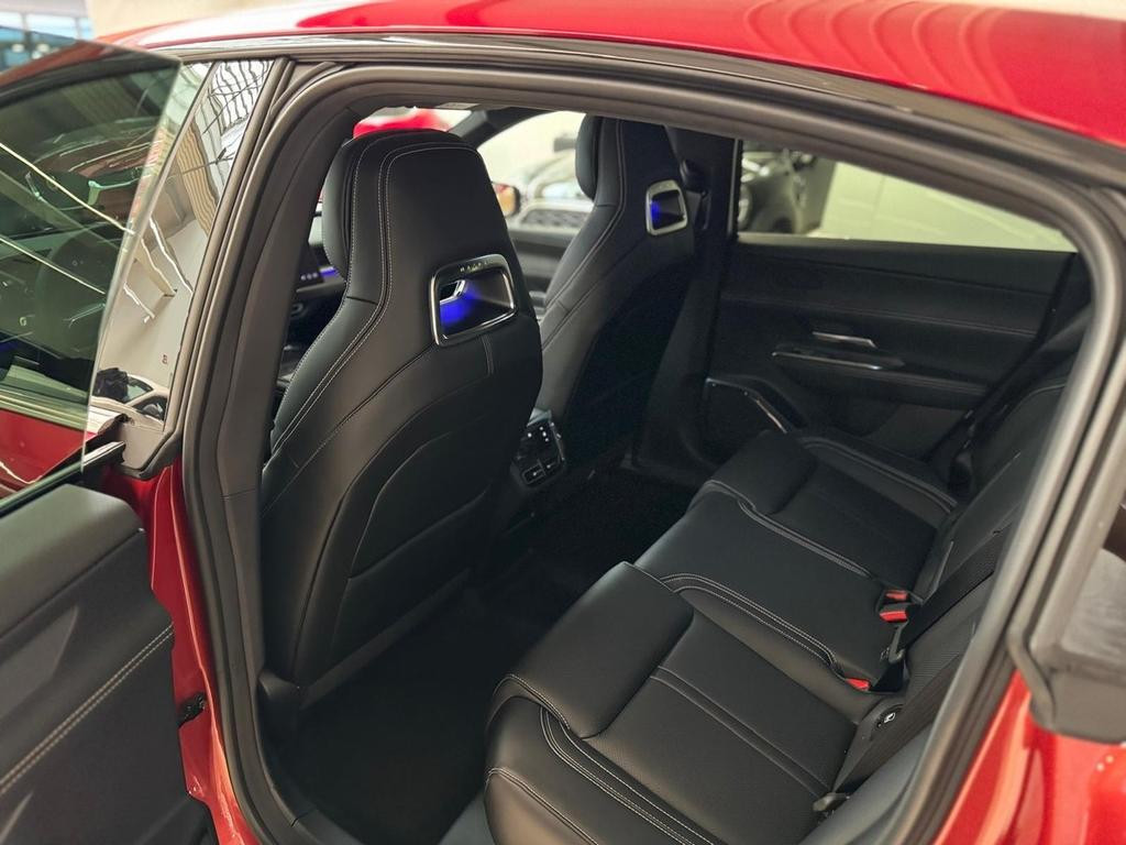 Mazda 6e