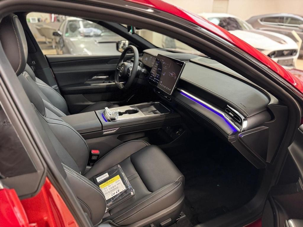 Mazda 6e