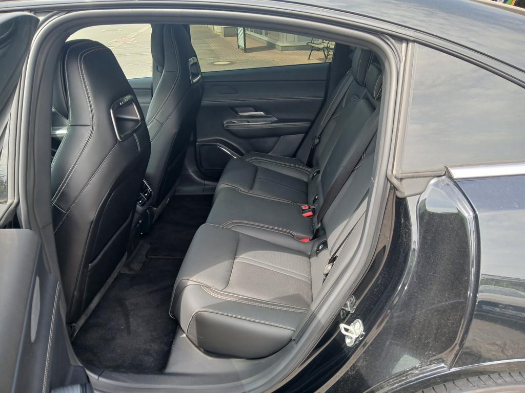 Mazda 6e