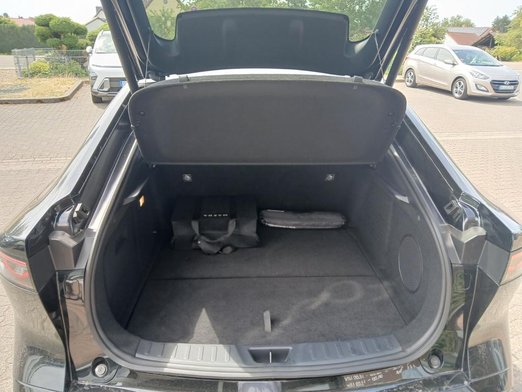 Mazda 6e