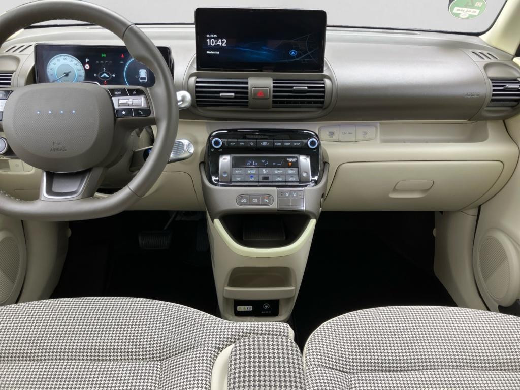 Hyundai INSTER