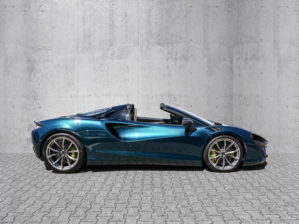 McLaren Artura