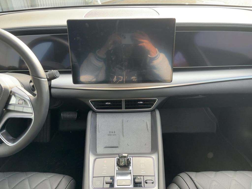BYD Sealion 7