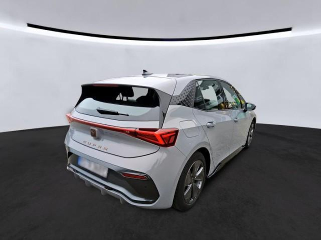 Cupra Born 204PS/62kWh TECH M+PILO M+SHZ+RKAM+KESSY