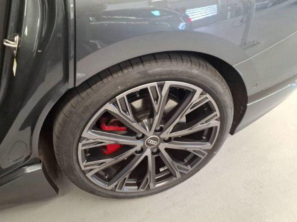 Audi S6 e-tron
