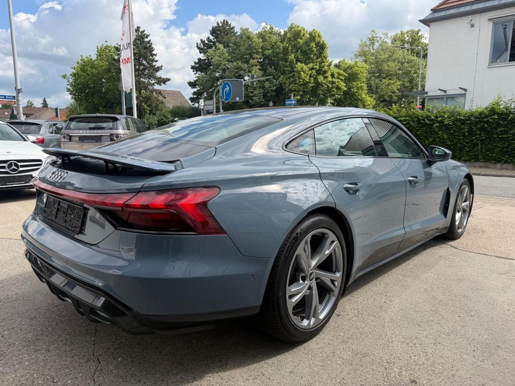 Audi e-tron GT