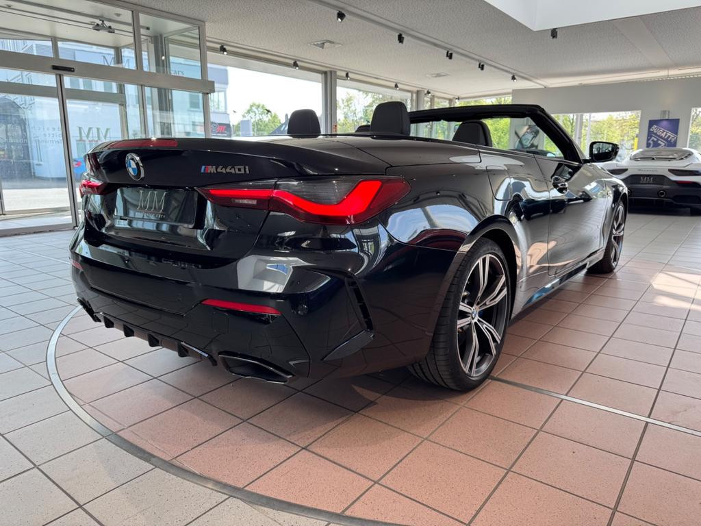 BMW M440