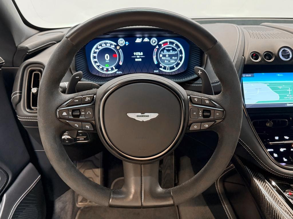 Aston Martin DBX