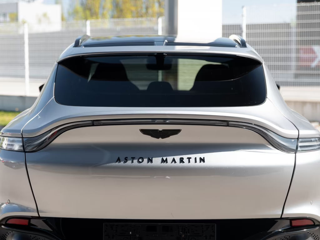 Aston Martin DBX