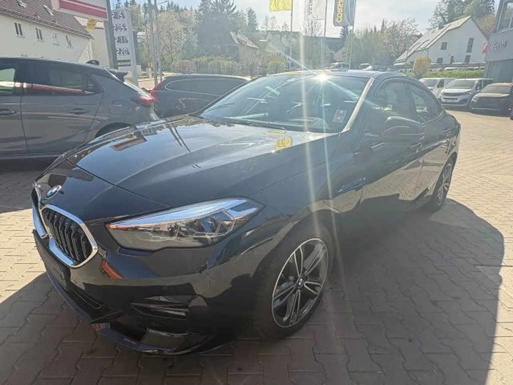 BMW 2 Serie 220 xDrive Sport Line Sedan 220d