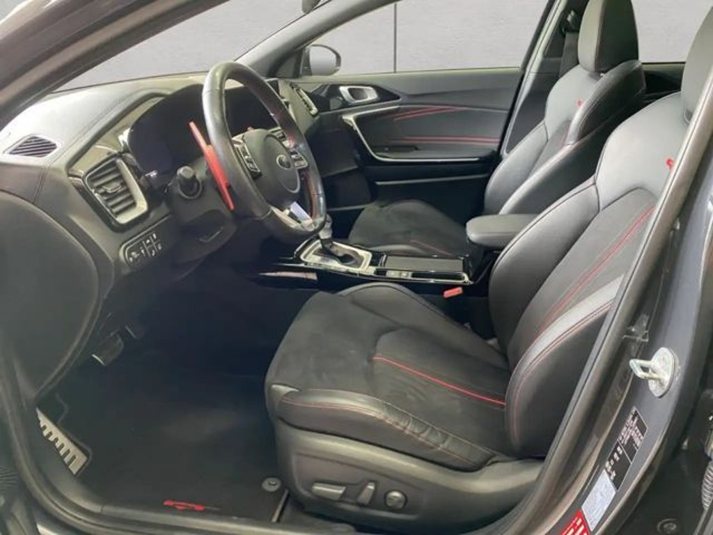 Kia ProCeed